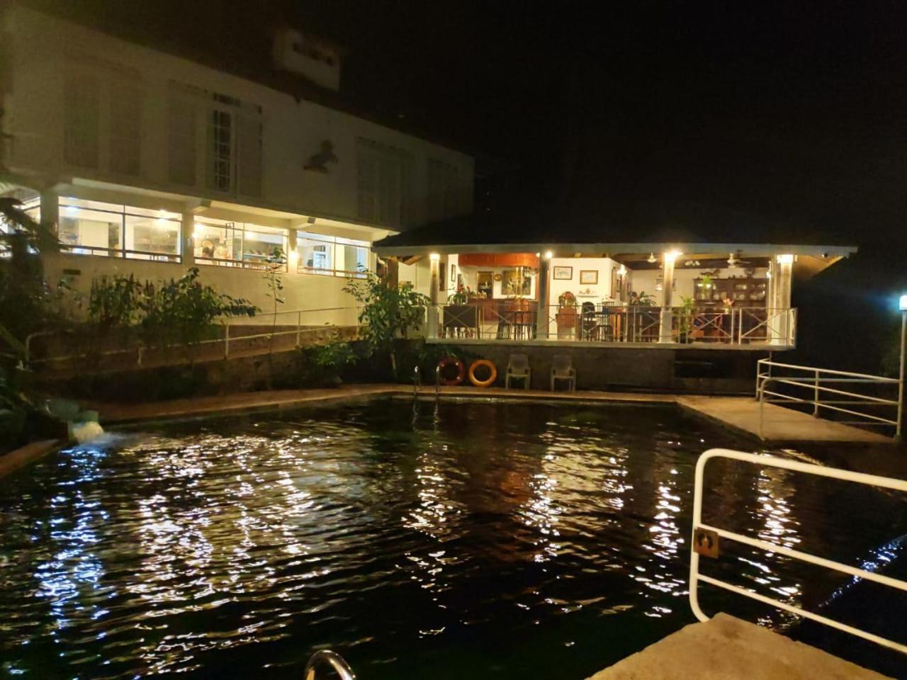 Royal River Resort Kitulgala Exterior photo